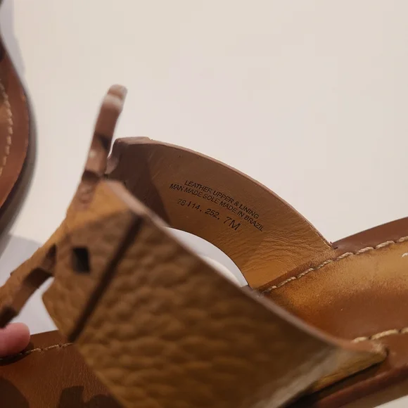 Tory Burch Moore Leather Tan Thong Sandal - Picture 4 of 7